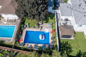 Near Amenities, Malls, Beach etc