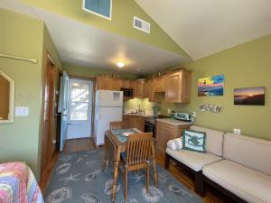 19 Oceans Door West Condo