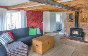 Stunning Home In Ödeshög With Kitchen