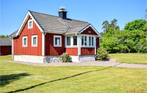 2 Bedroom Awesome Home In Rockneby