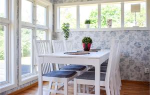 2 Bedroom Awesome Home In Rockneby