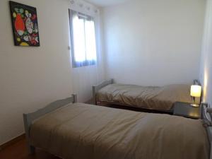 Appartement 3 pièces avec piscine et tennis, à 500m de la plage, climatisé, parking privé - FR-1-776-101