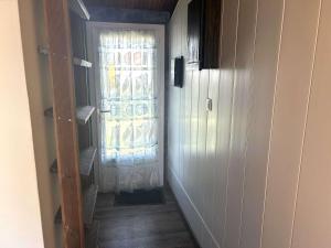 Maisons de vacances Maison de Vacances avec Piscine Chauffee, Proche Mer a Bretignolles-sur-Mer - FR-1-224A-69 : photos des chambres