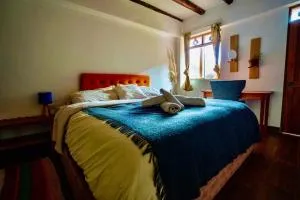 Blue Lotus Coca Suite Private Bath and Balcony - Santa Eulalia