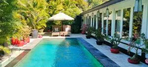 Rumah TONTON, Charming cottage in a pop-art atmosphere - Trunyan