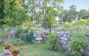 3 Bedroom Lovely Home In Torhamn