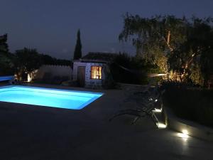 Maisons de vacances Beaujolais Charentay lyon Maison avec piscine : photos des chambres