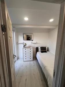 Ensuite Box Room in Corby NN17