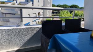 Studio rénové, proche plage couchant, 4 pers, clim, parking privé et wifi privatif