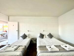 Sawmill Hotel Motel