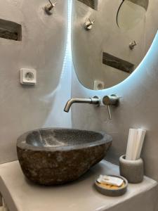 Mikri Kamara Suite