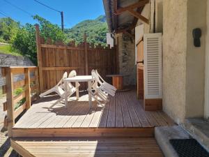 Appartements Les gites de Moussan : Chambre Double