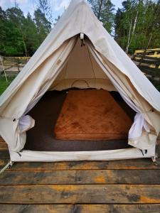 pole namiotowe Stajnia Kaliska