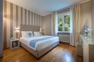 Suite with Beach Access room in Hotel Metropole