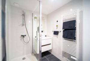 Appartements MyAppart71 - La prefecture - Appartement en Coeur de Ville : photos des chambres