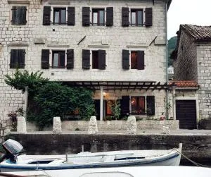 Historic Stone House on the Beachfront - Donja Jošica