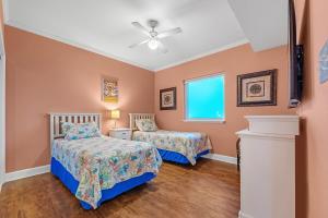 Sanibel Condos by Hosteeva