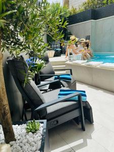 Apartment One B with Heated Private pool 