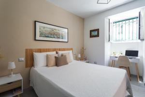 Independent House 51