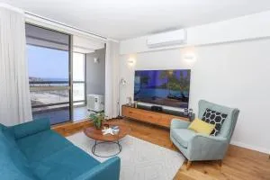 Mandarin Hotel 1BD Beach Flat - Gelilot