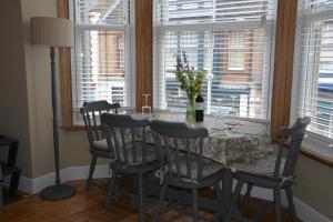 The Fabulous Number Two Apartment a cosy coastal getaway