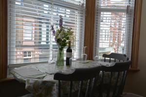 The Fabulous Number Two Apartment a cosy coastal getaway