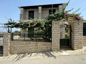 Ilianas R&F Luxury home - (( Filaréton ))