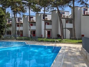 Holiday Village