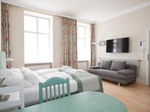 Deluxe Double Studio room in La Scala Apartments