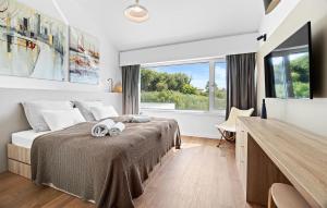 Gorgeous Home In Ferenci 