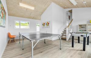 7 Bedroom Cozy Home In Ebeltoft