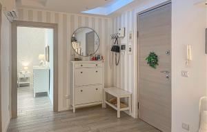 Cozy Apartment In Taranto With Wifi