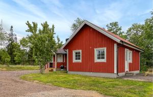 Stunning Home In Korsberga With Wifi