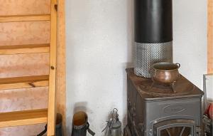 Stunning Home In Korsberga With Wifi