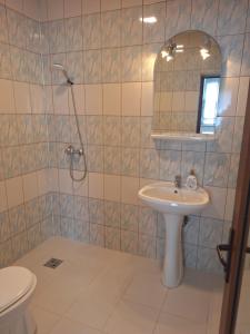 Casa inflorita camere