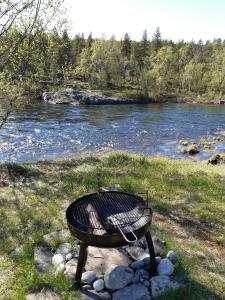 Leppälän vanhatupa rantasaunalla