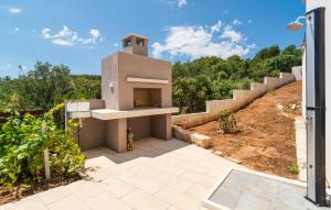 Stunning Home In Novo Selo With Wifi