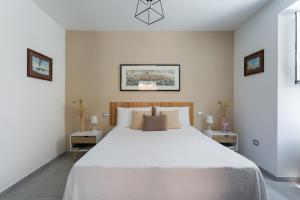 Independent House 51