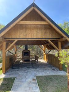 Soskówka przy szlaku na Lubań