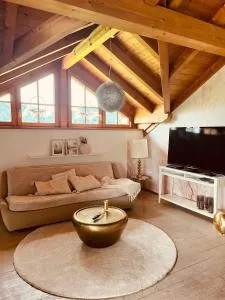 Gemütliche Wohnung mit Ofen und Naturblick - Unterthingau