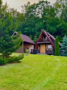 Drewniany domek nad jeziorem - Małdyty