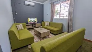 Bunut Centre Stay - Kampong Madewa