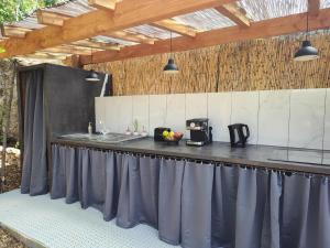 Tentes de luxe Glamping at Seraphin's : photos des chambres