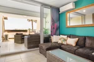 Lipstick Port Nature