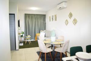 Shomer Merensky Apartment