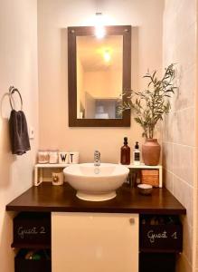 Appartements Pezenas Centre Historique - plages a 20 mn : photos des chambres