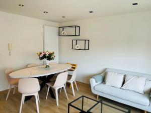 Hip en lichtrijk appartement vlakbij het strand