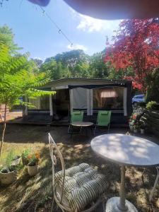 CampOloHel- przyczepa kempingowa