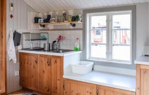 3 Bedroom Cozy Home In Mörbylånga