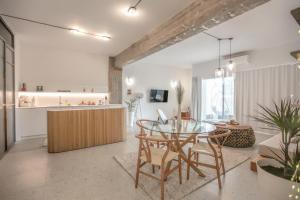 Convent Apartments - Huge One Combination